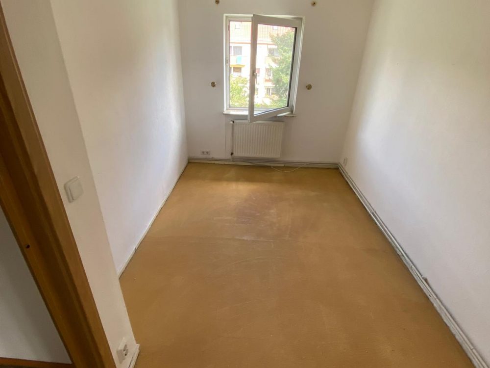 3f28a631-7ef0-47dc-802f-0ea0060336a2