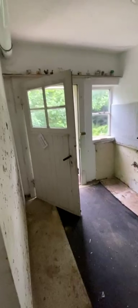 vlcsnap-2024-09-23-21h33m52s648